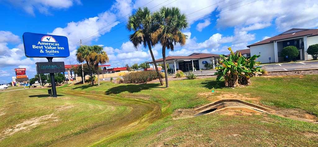 Americas Value & Suites-foley Hotel